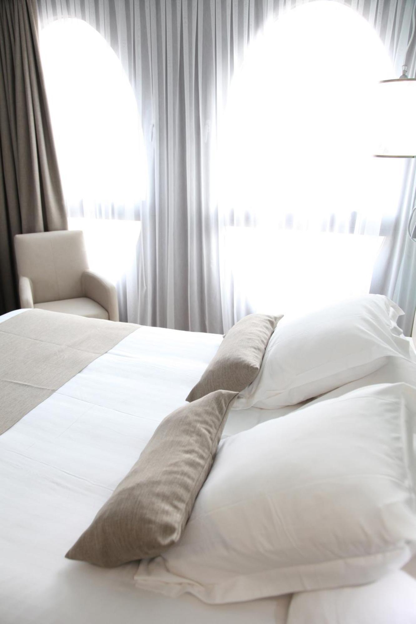Best Western Premier Why Hotel Лилль Экстерьер фото